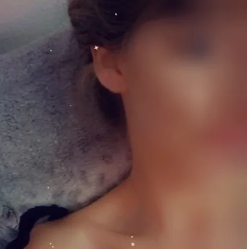 Pauline, 26
