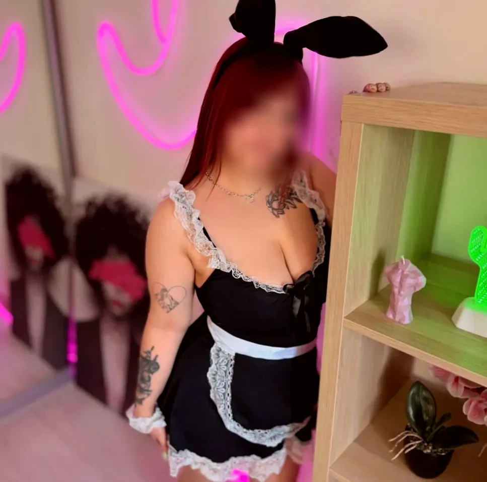 Pauline, 22