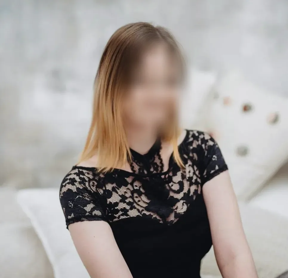 Vanessa, 24
